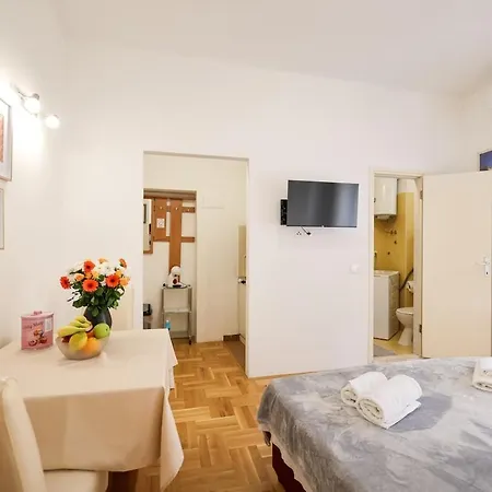 Lejlighed Laura In Heart Of