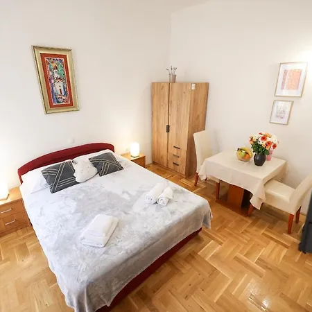 Appartement Laura In Heart Of Zadar