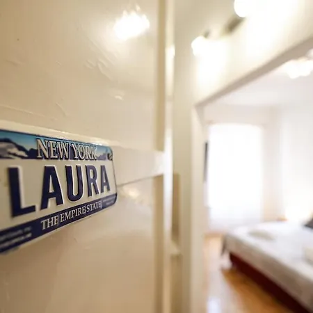 Laura In Heart Of Zadar