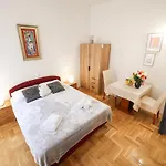 Apartman Laura In Heart Of Zára
