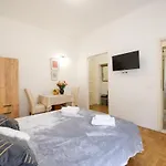 Apartman Laura In Heart Of Zára